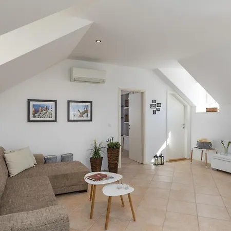 Odin Ντουμπρόβνικ