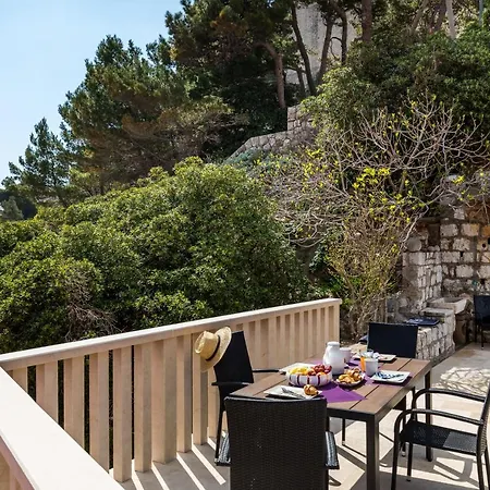 Guest house Odin 4*